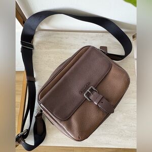 Coach Two-Tone Brown Leather Bag. Worn twice.